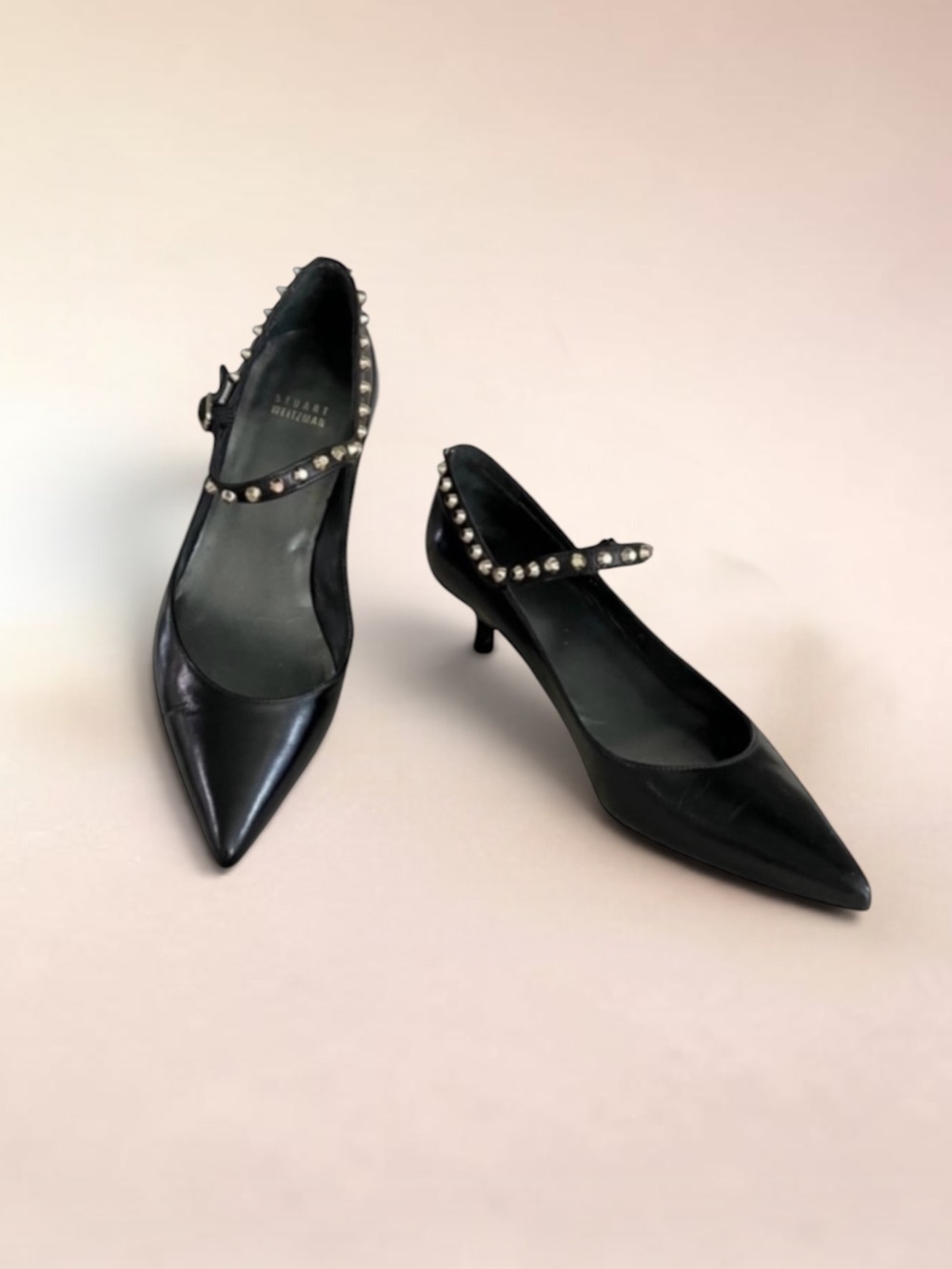 STUART WEITZMAN GOLD STUD KITTEN HEEL BLACK PUMPS SIZE 8M